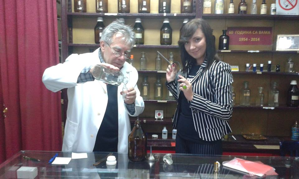 Mala fabrika mirisa u srcu Beograda, u kojoj se neguje ljubaznost, privlači televizije iz čitavog sveta 2