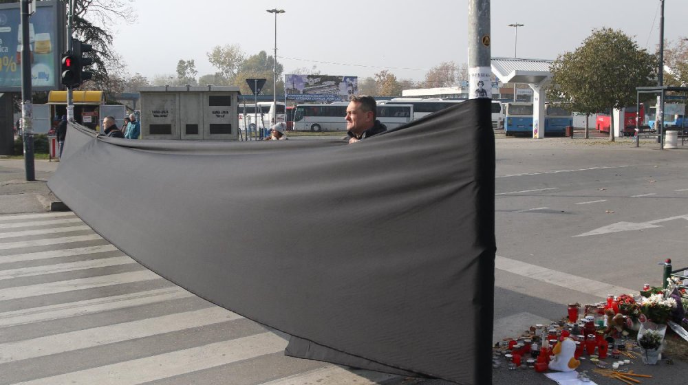 Taksista isključen iz udruženja zbog incidenta sa đacima tokom akcije „Zastani, Srbijo“ 1