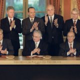 "Okončao rat, ali zarobio BiH": Od Dejtonskog sporazuma, koji su potpisali Izetbegović, Tuđman i Milošević, prošlo je tačno 30 godina 3