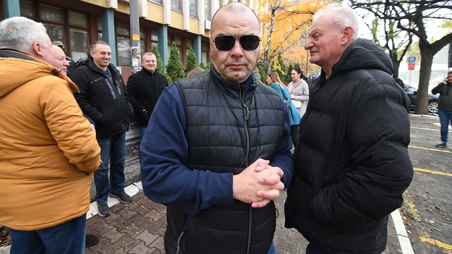 Vojvođanska opozicija ne odustaje: U utorak akcija za smenu gradonačelnika Novog Sada, Ješić u ponedeljak podnosi krivičnu prijavu 2 Vojvođanska opozicija ne odustaje: U utorak akcija za smenu gradonačelnika Novog Sada, Ješić u ponedeljak podnosi krivičnu prijavu 2