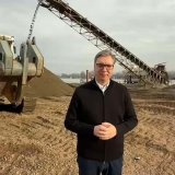 Vučić: Radovi na nacionalnom stadionu napreduju i mnogo sam srećan 7