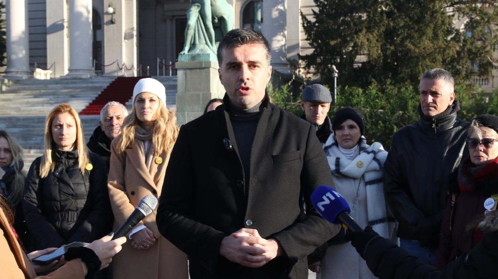 Savo Manojlović za Radio Goraždevac: Zašto su ambasadori podržali Vučićeve izborne krađe? 9