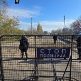 Policija postavila metalnu zaštitnu ogradu ka Starom savskom mostu 1