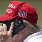 "Ne ogovarajte ga, pozovite ga": Tokom telefonskih poziva sa svetskim liderima Tramp je postavljao jedno pitanje 4