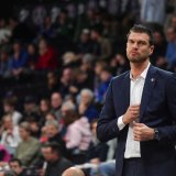 Trener Pariza “pecnuo” navijače Partizana: Došli su na odmor u Pariz, ali se vraćaju kući poraženi (VIDEO) 3