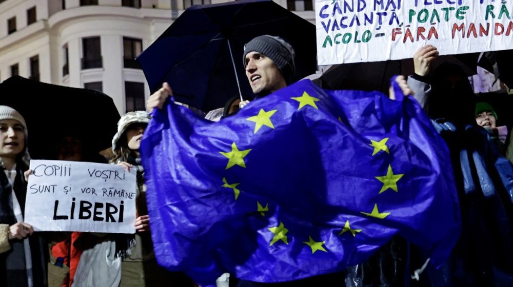 Ustavni sud Rumunije u ponedeljak bi mogao da poništi pobedu obožavaoca Putina u prvom krugu izbora: Hoće li to produbiti političku krizu u zemlji? 1