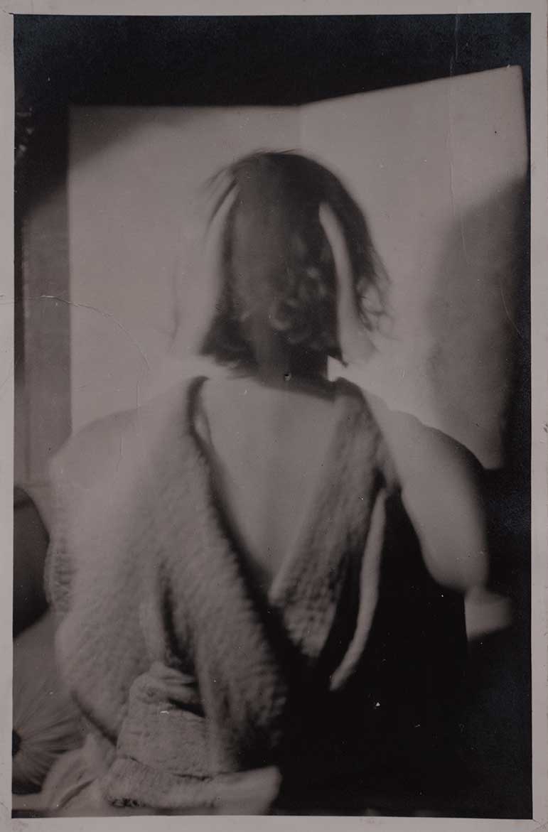 Zadržano bekstvo: Fotografije beogradskih nadrealista u MPU 2 Zadržano bekstvo: Fotografije beogradskih nadrealista u MPU 2