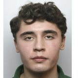 Filmsko bekstvo vojnika iz zatvora u Londonu: Držao se za kamion 7