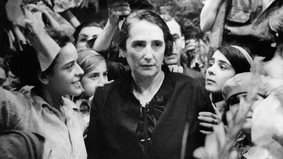 Dolores Ibaruri: Španska revolucionarka, Staljinova sledbenica i Titova oštra kritičarka 1 Dolores Ibaruri 1936.
