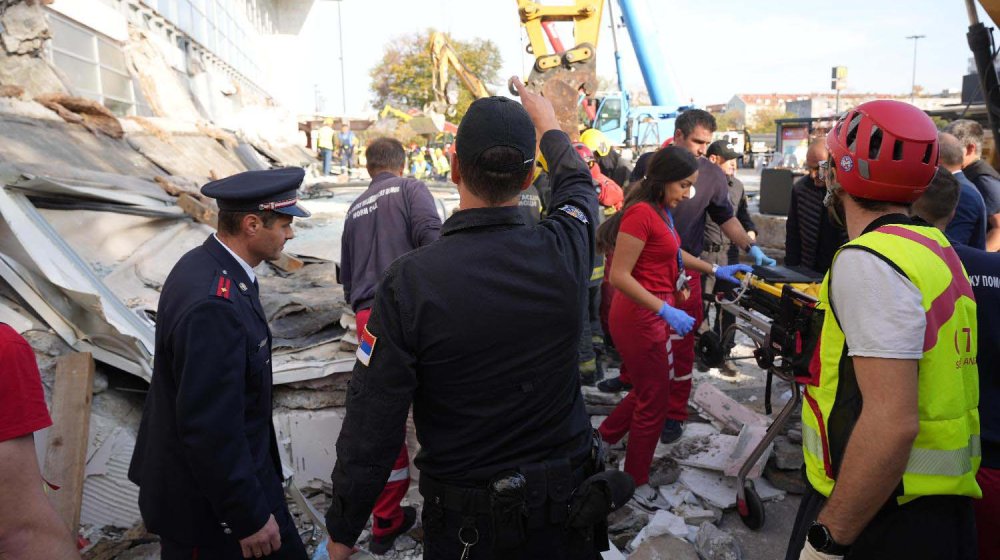 Upravnik Urgentnog centra KCV: Troje povređenih u Novom Sadu i dalje životno ugroženi 1