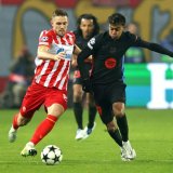 Liga šampiona: : Crvena Zvezda nastavila negativan niz, moćna Barselona slavila usred Beograda 2:5 4