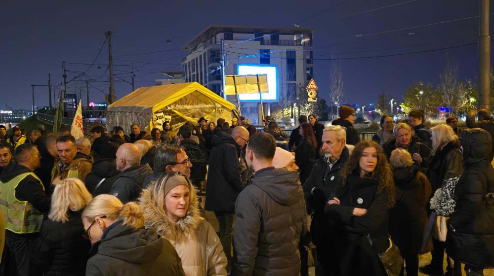 SSP: Smeniti pa procesuirati dvojicu većnika iz Barajeva, bili deo organizovanih batinaša 1