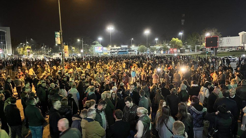 U tragediji na železničkoj stanici u Novom Sadu 14 mrtvih, pozivi na ostavke 11 tragedija u Novom Sadu
