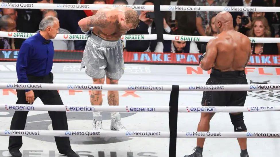 Tajsonov povratak u ring: Prvo šou za publiku, a onda dosadna borba 3 Majk Tajson i Džejk Pol