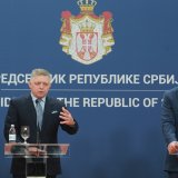 “Traže li Vučić i Fico izgovor za neodlazak u Rusiju”: Hrvatski Index piše da je i slovački premijer „naglo“ otkazao javne nastupe, moguće zbog zdravlja 6