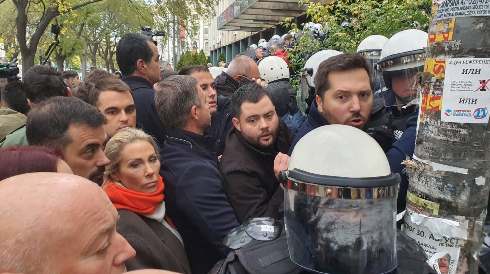 Dačić aktiviste u Novom Sadu nazvao nasilnicima 1