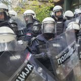 Policajci koji čuvaju Peconija brutalno pretukli novosadskog anesteziologa 5