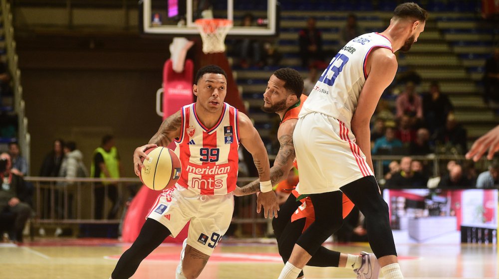 Jago sa skoro pola terena i uz zvuk sirene za vođstvo Zvezde posle prve četvrtine (VIDEO) 1