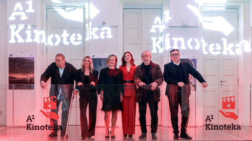 Ovacije Srđanu Karanoviću i ekipi filma "Virdžina": Premijera restaurisane verzije kultnog dela u Jugoslovenskoj kinoteci 1