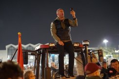 protest, Novi Sad Jednom, kad sve ovo bude juče, tvrdiće da su tu bili iz ubeđenja: Kako je reporter Danasa doživeo protest u Novom Sadu (FOTO) 8