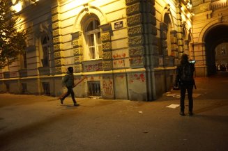 DSC00930 Jednom, kad sve ovo bude juče, tvrdiće da su tu bili iz ubeđenja: Kako je reporter Danasa doživeo protest u Novom Sadu (FOTO) 5