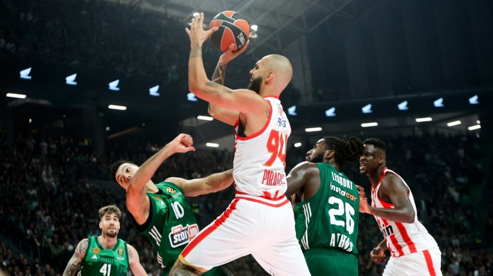 Olimpijakos pobedio šampiona u atinskom derbiju, odlična partija Milutinova 1