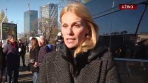 Mila Popović, poslanica i predsednica beogradskog odbora Stranke slobode i pravde, tvrdi da gradonačelnik Beograda Aleksandar Šapić ima "regurutni centar" za "privatnu" stranačku vojsku.