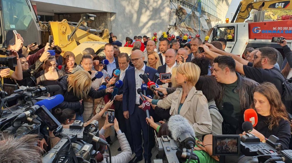 Vučević: Ovo je jedan od najtežih dana u posleratnoj istoriji Novog Sada, saučešće porodicama stradalih 1