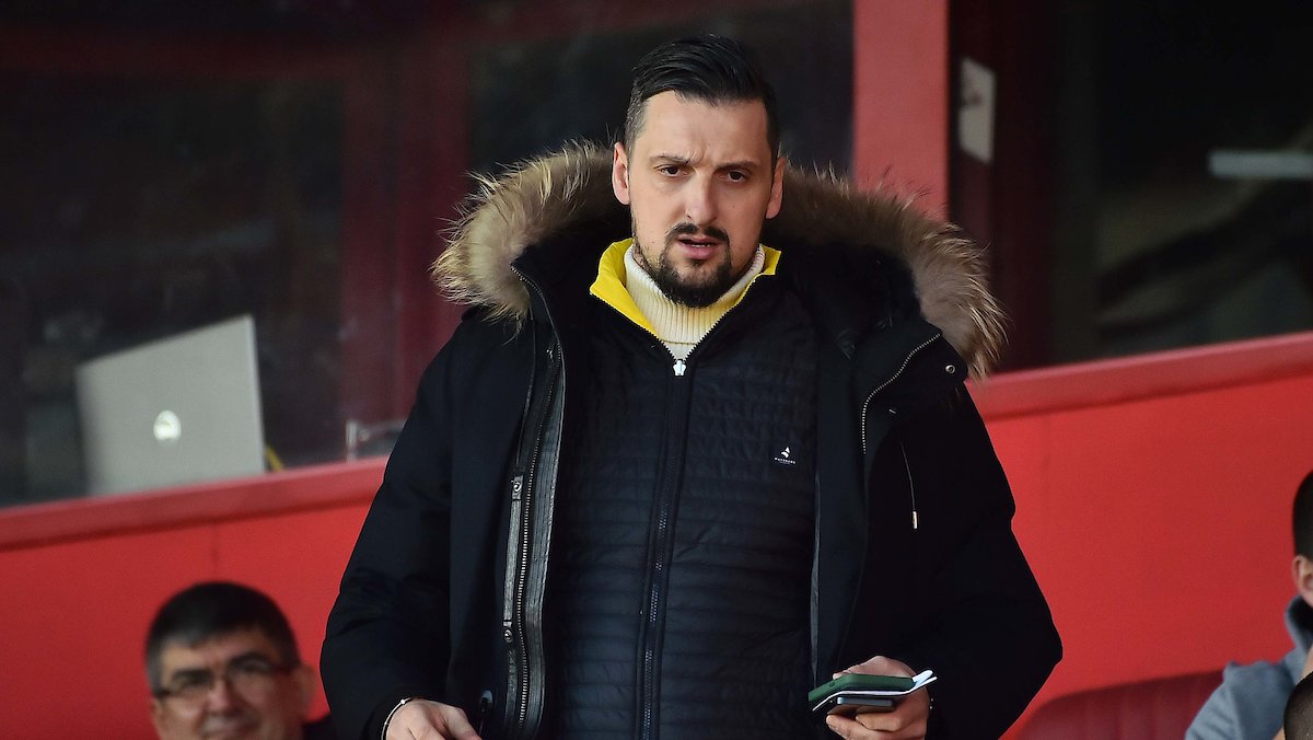 Zdravko Kuzmanović: Bivši reprezentativac Srbije rođen u Švajcarskoj, navija za Zvezdu, ali je priželjkivao pobedu Štutgarta 2 Zdravko Kuzmanović: Bivši reprezentativac Srbije rođen u Švajcarskoj, navija za Zvezdu, ali je priželjkivao pobedu Štutgarta 1