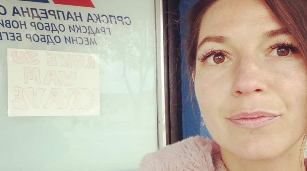 Zbog jučerašnjeg protesta u Futogu privedena Varvara Lukač aktivistkinja Pokreta Bravo 1