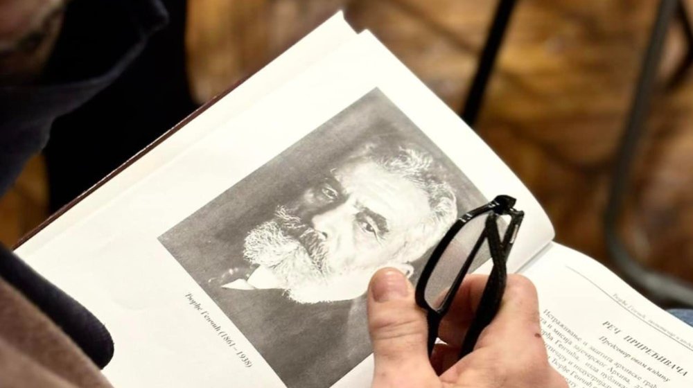 U Pozorišnom muzeju prikazan dokumentarni film ,,Đorđe Genčić prevratnik sa zlatnim štapom" 1