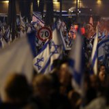Izrael ponovo ključa posle smene ministra odbrane Galanta, traži se ostavka Netanjahua 10
