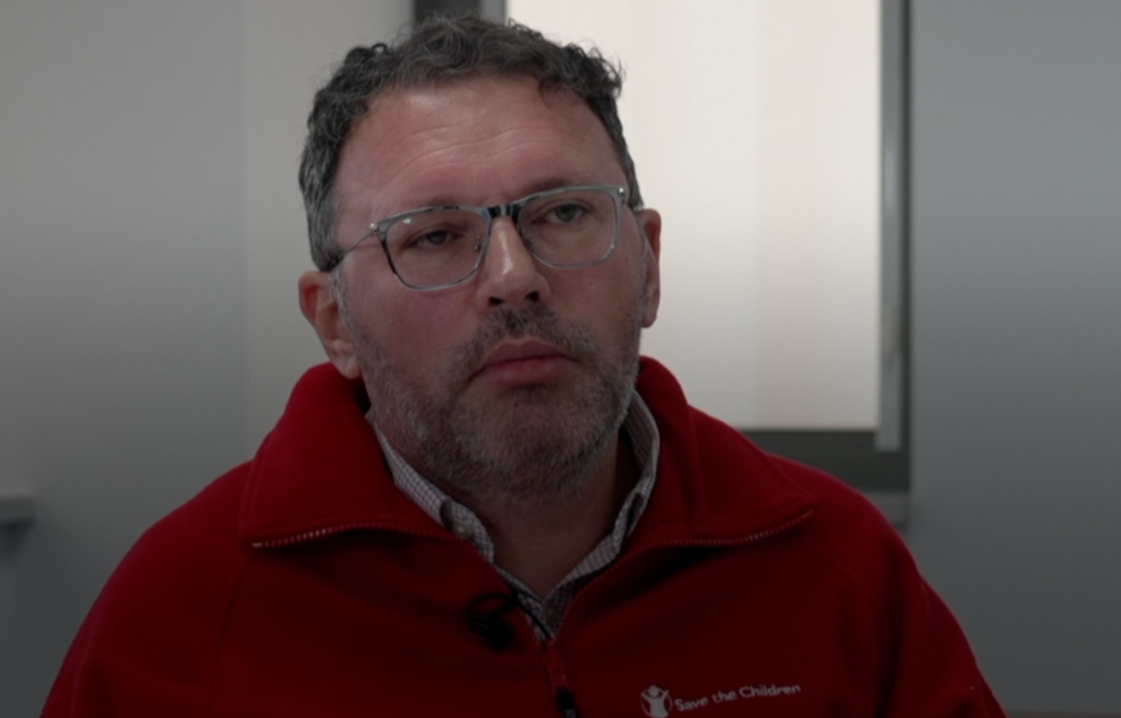 'Ovde zvono ne zvoni': Škola u Poljskoj za ukrajinsku decu 6 Direktor poljskog ogranka organizacije „Spasite decu“ Bujar Hodža