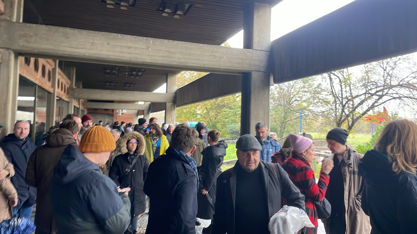 Srbija zastala na 15 minuta za 15 izgubljenih života (FOTO/VIDEO) 5 Srbija zastala na 15 minuta za 15 izgubljenih života (FOTO/VIDEO) 5