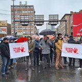 I danas u Nišu 15 minuta tišine za žrtve tragedije u Novom Sadu: Pošta i poneka psovka onih koji "žure" 7