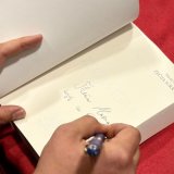 U Pozorišnom muzeju u Zaječaru predstavljen roman prvenac ,,Zečija igra” 7