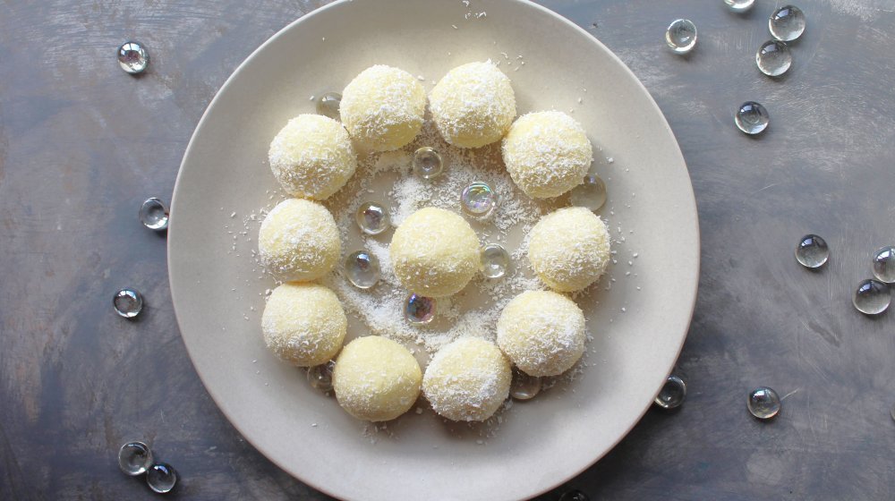 Kokos kuglice - recept za uživanje u neodoljivom ukusu kokosa i bele čokolade 1