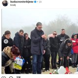 Vučić objavio da je bio na groblju stradalih pod nadstrešnicom 6