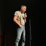 Zaječar: Neša Bridžis izveo stend-up komediju ,,Muško- ženski svet” 3