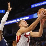 Nije Jokić, nego Jović: Majstorija reprezentativca Srbije za trijumf Majamija na teškom gostovanju (VIDEO) 2