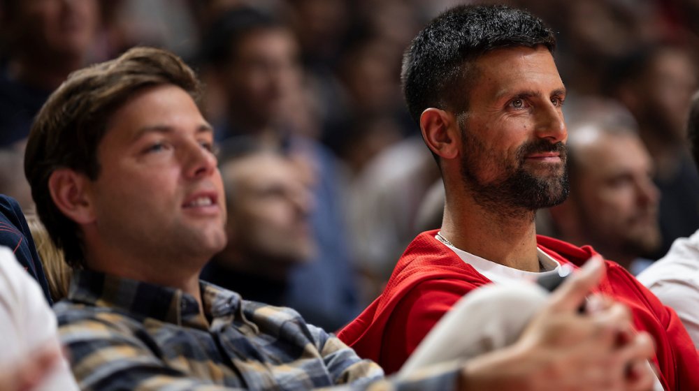Novak Đoković zakasnio na meč između Zvezde i Albe, organizatori tražili stolicu za olimpijskog šampiona (VIDEO) 1