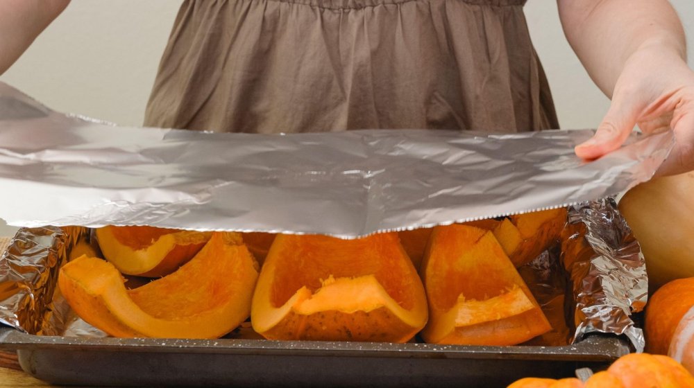 Hrana koju ne bi trebalo da pripremate u aluminijumskoj foliji 1