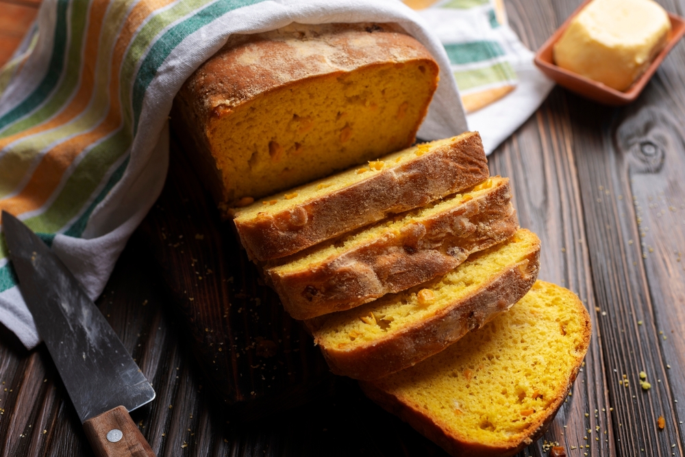 Kukuruzni hleb - recept za savršen ukus, teksturu i boju 2 Kukuruzni hleb - recept za savršen ukus, teksturu i boju 1