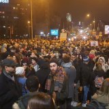 Završena blokada Varadinskog mosta: Vučević najavio još ostavki, aktivistkinje puštene iz pritvora, Ješić se predao policiji, građani poručuju "odgovaraćete" (VIDEO, FOTO) 7