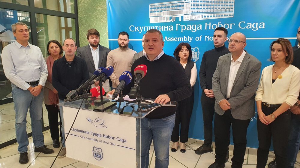 Novosadska opozicija traži vanrednu sednicu Skupštine grada i ostavku gradonačelnika Milana Đurića 1