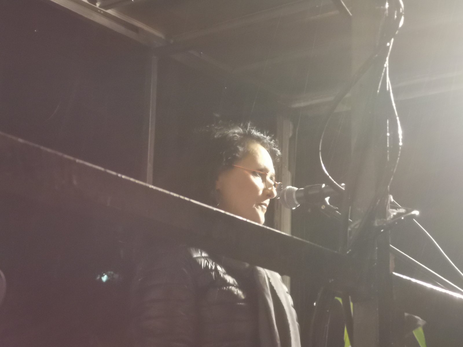 Završen protest opozicije u Beogradu zbog pogibije 14 ljudi u Novom Sadu: Katanci na Predsedništvu, zahteve će predati Skupštini (FOTO/VIDEO) 12