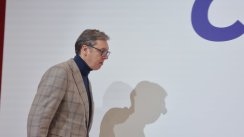 Vučić GO SNS Sava Centar Sednica GO SNS počela minutom ćutanja, Vučić poručuje "Svi žele naše političke glave" (VIDEO, FOTO) 5