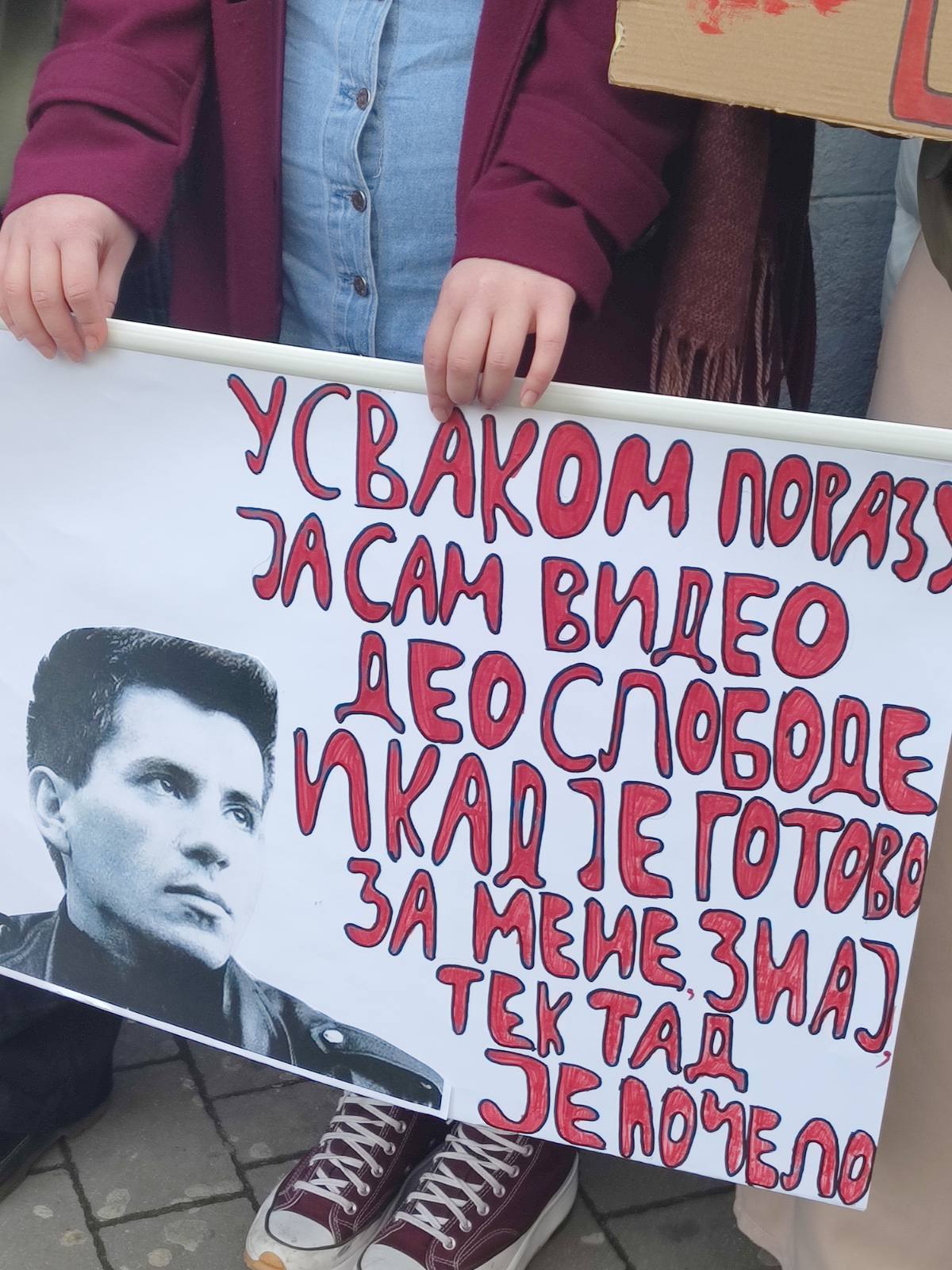 "Nastava se nadoknadi a život ne": Blokada Zrenjaninske gimnazije u fotografijama 10 "Nastava se nadoknadi a život ne": Blokada Zrenjaninske gimnazije u fotografijama 10