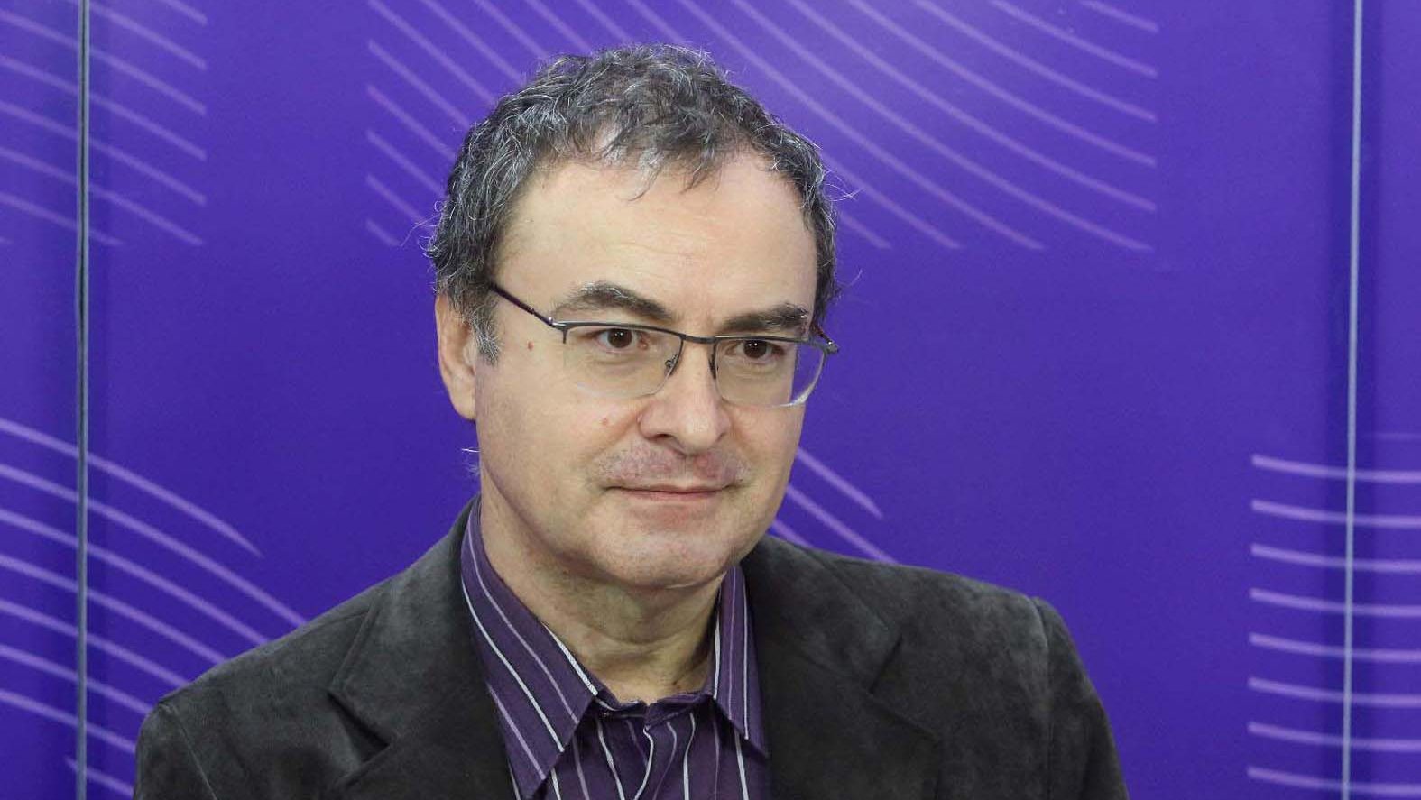 Da li su studentska lista i opozicija spremni da preuzmu vlast? 4 Da li su studentska lista i opozicija spremni da preuzmu vlast? 4