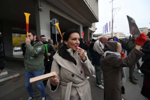 Marinika Tepić pokazuje šta je "naprednjačka velesila" smislila za podsmavanje žrtvama uoči sutrašnjeg skupa (VIDEO) 1